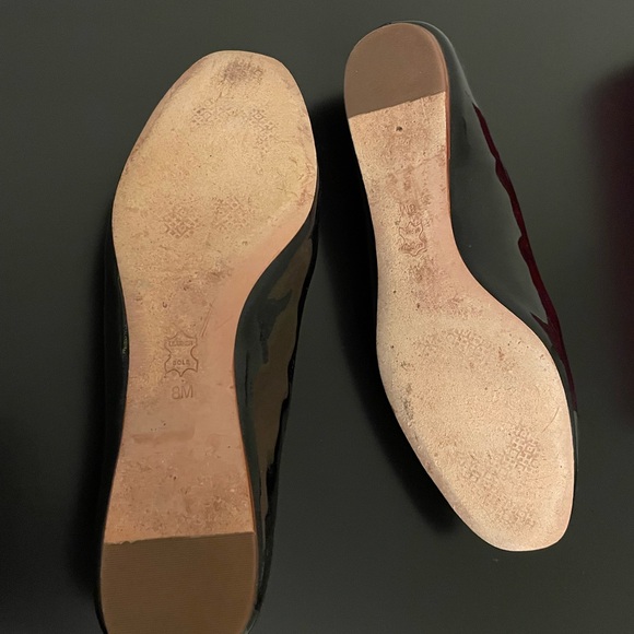 Tory Burch Black Flats with Gold Emblem - Picture 5 of 5